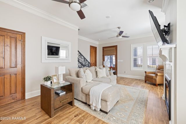 205 W Vallauris Drive, Lafayette, LA 70507