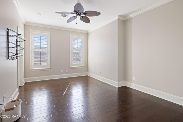 205 W Vallauris Drive, Lafayette, LA 70507