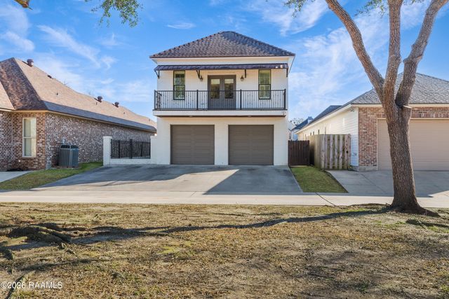 205 W Vallauris Drive, Lafayette, LA 70507
