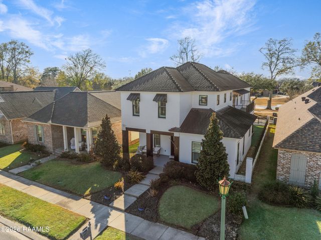 205 W Vallauris Drive, Lafayette, LA 70507