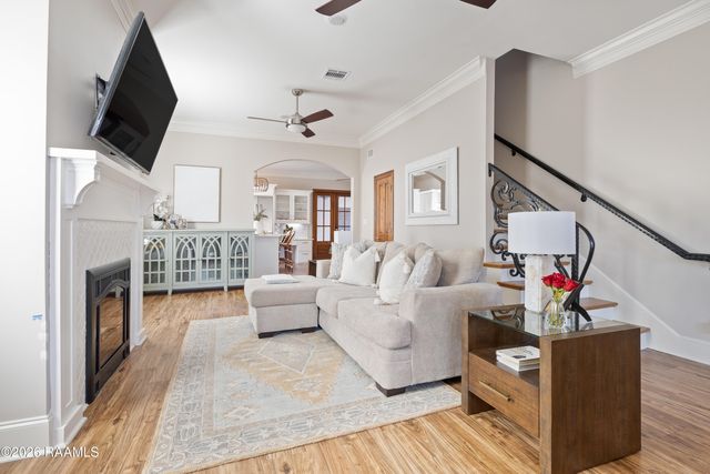 205 W Vallauris Drive, Lafayette, LA 70507