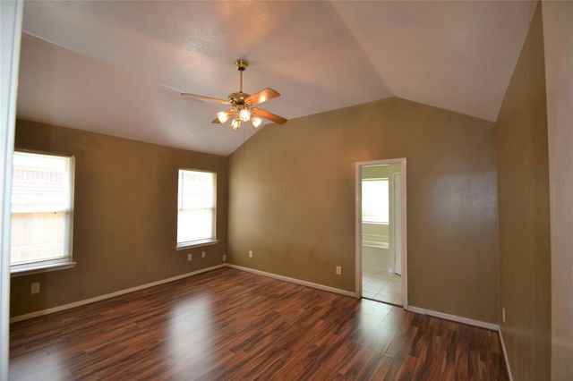 2818 Russett Place, Pearland, TX 77584