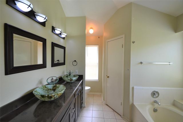 2818 Russett Place, Pearland, TX 77584