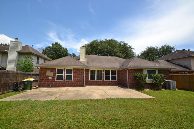 2818 Russett Place, Pearland, TX 77584