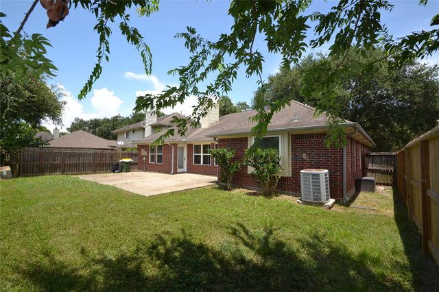 2818 Russett Place, Pearland, TX 77584