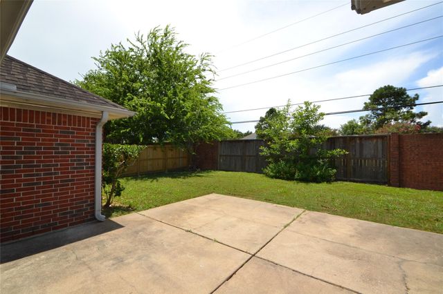 2818 Russett Place, Pearland, TX 77584