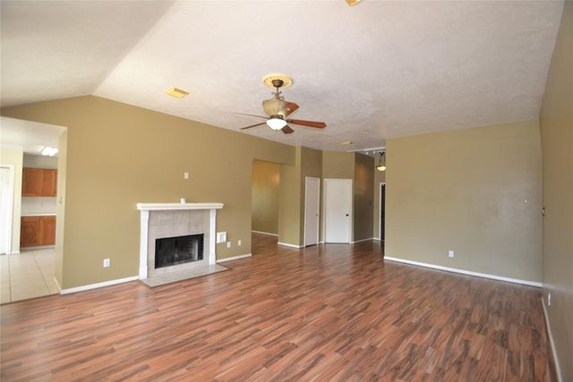 2818 Russett Place, Pearland, TX 77584