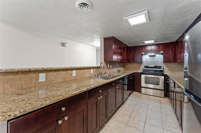 12633 Memorial Drive 50, Houston, TX 77024