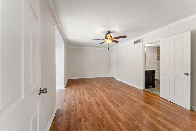 12633 Memorial Drive 50, Houston, TX 77024