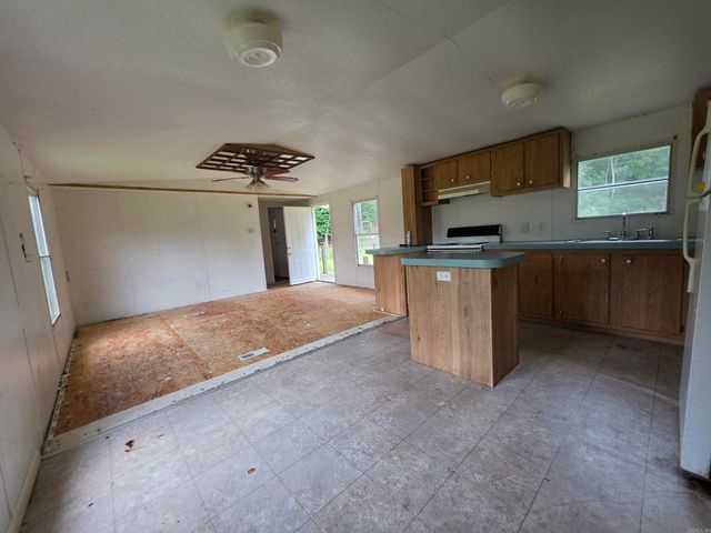 263 Wilson Lake Lane, Hot Springs, AR 71901