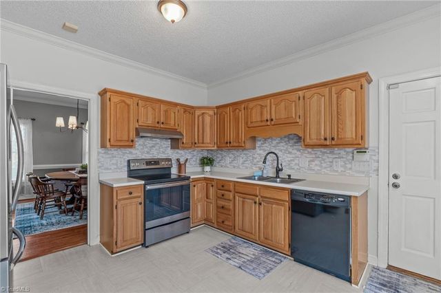 303 Holyoke Road, Greensboro, NC 27406