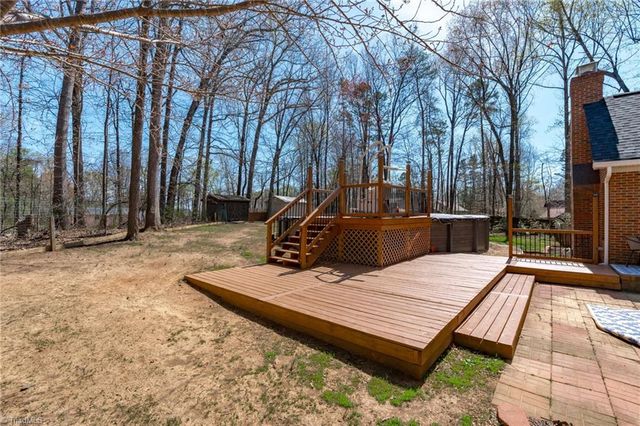 303 Holyoke Road, Greensboro, NC 27406