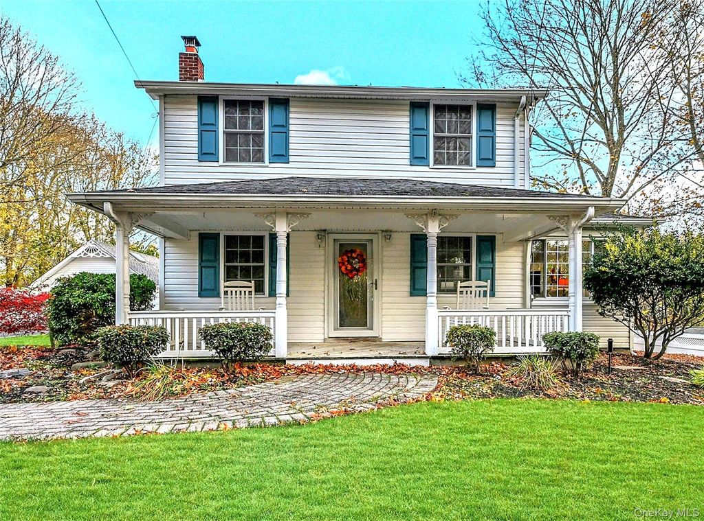 15 Shore Road, Mount Sinai, NY 11766