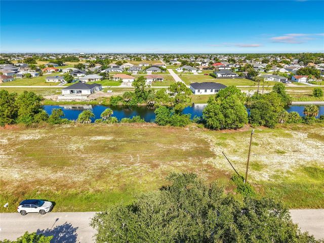 2830 NE 6TH AVENUE, Cape Coral, FL 33909