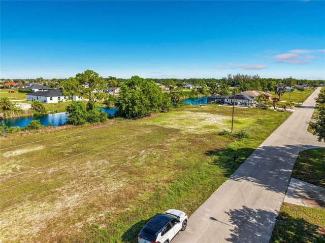 2830 NE 6TH AVENUE, Cape Coral, FL 33909