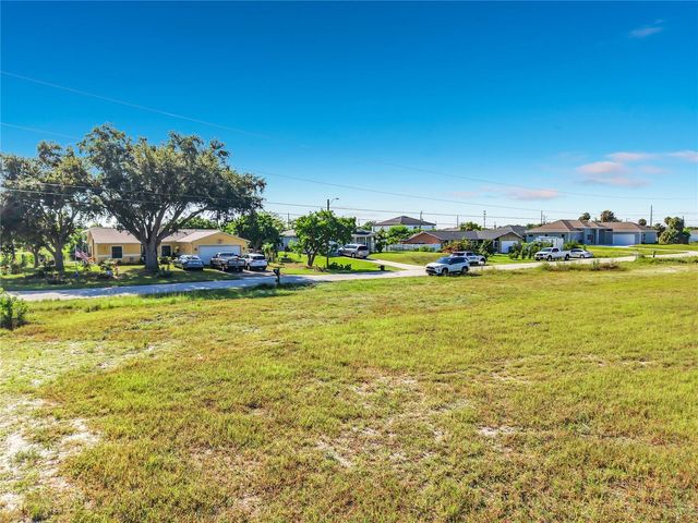 2830 NE 6TH AVENUE, Cape Coral, FL 33909