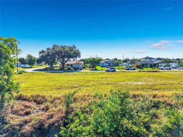 2830 NE 6TH AVENUE, Cape Coral, FL 33909