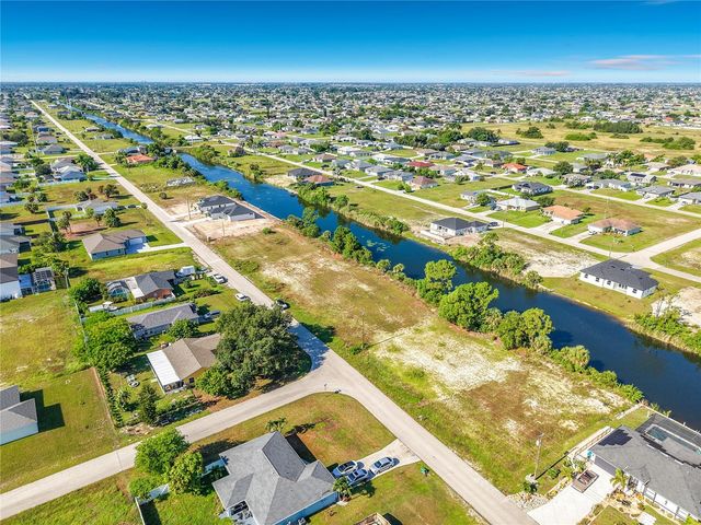 2830 NE 6TH AVENUE, Cape Coral, FL 33909
