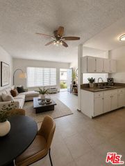 16141 Vanowen Street 3, Los Angeles, CA 91406