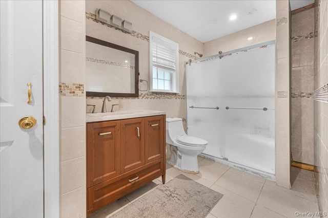 571 Park Avenue, West Hempstead, NY 11552