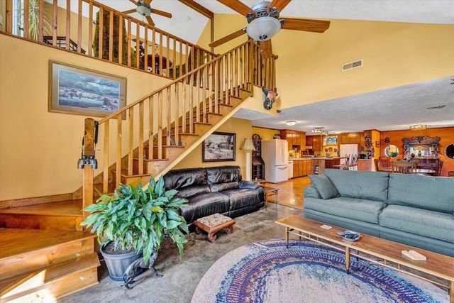 517 Elmer LN, Rocky Mount, VA 24151