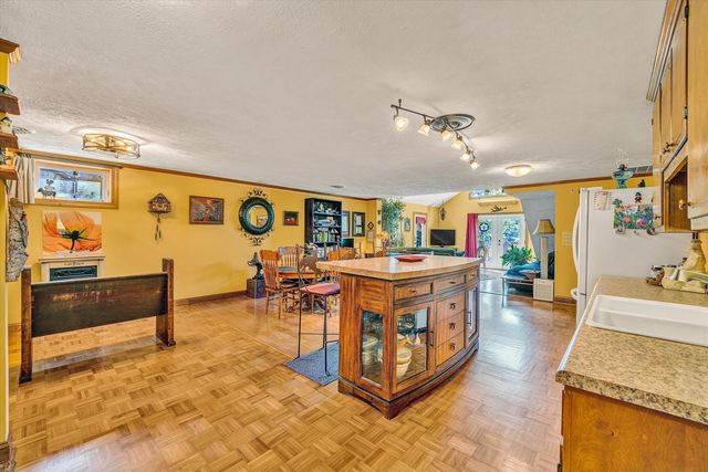 517 Elmer LN, Rocky Mount, VA 24151