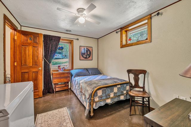 517 Elmer LN, Rocky Mount, VA 24151