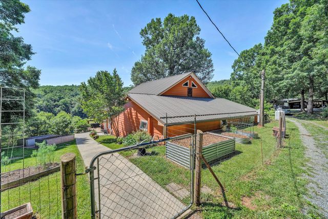 517 Elmer LN, Rocky Mount, VA 24151