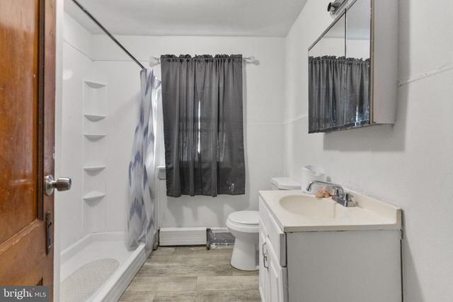 242 N BROAD ST, Carneys Point, NJ 08069