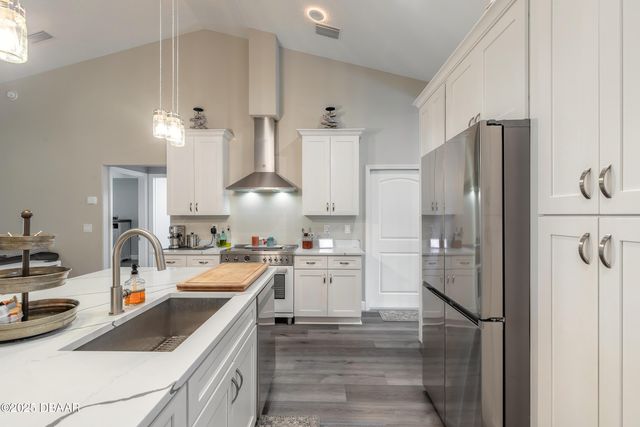 4050 Golden Shores Boulevard, Mims, FL 32754