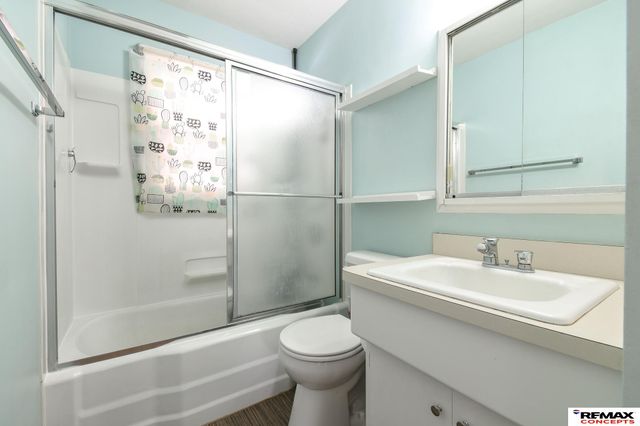 6730 Y Street, Lincoln, NE 68505