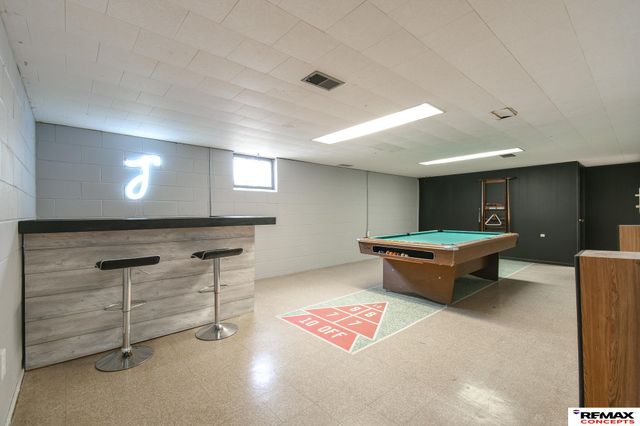 6730 Y Street, Lincoln, NE 68505