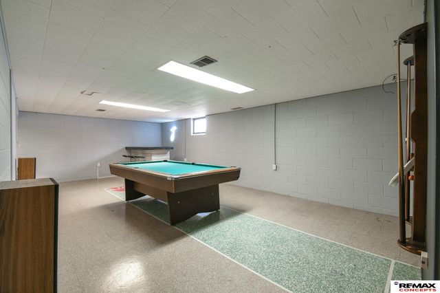 6730 Y Street, Lincoln, NE 68505