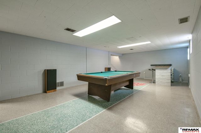 6730 Y Street, Lincoln, NE 68505