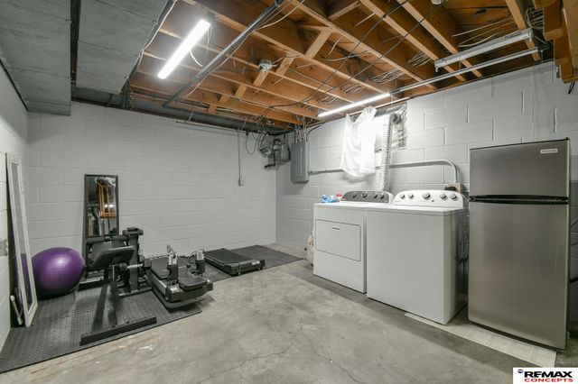 6730 Y Street, Lincoln, NE 68505