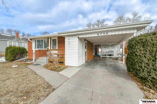 6730 Y Street, Lincoln, NE 68505