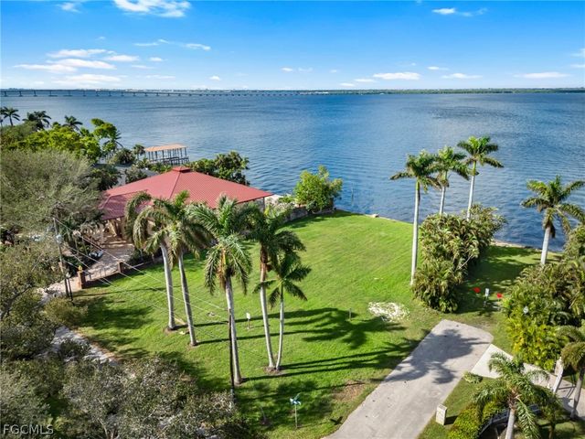 3508 Stuart CT, Fort Myers, FL 33901