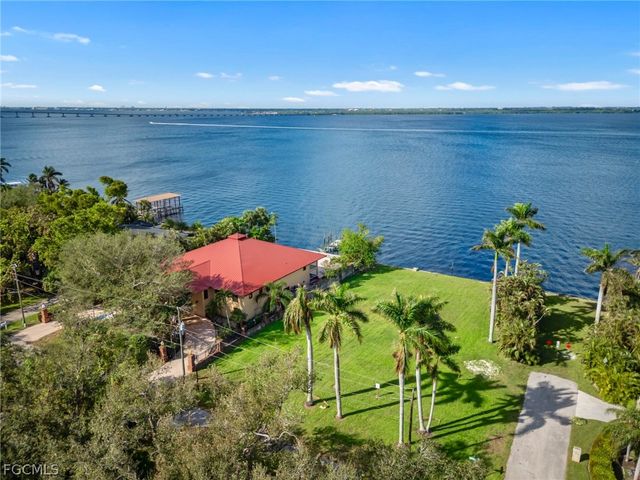 3508 Stuart CT, Fort Myers, FL 33901