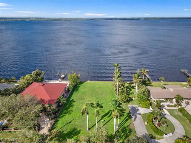 3508 Stuart CT, Fort Myers, FL 33901