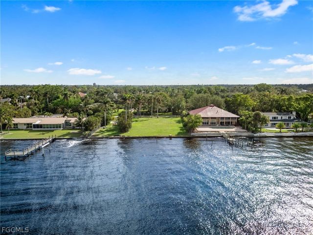 3508 Stuart CT, Fort Myers, FL 33901