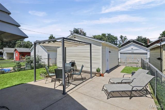 6109 Newport Avenue, St Louis, MO 63116