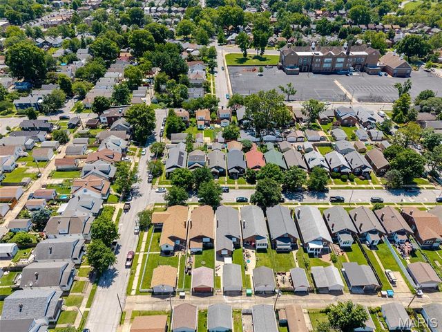 6109 Newport Avenue, St Louis, MO 63116