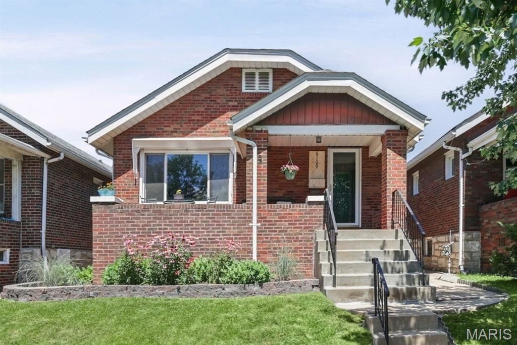6109 Newport Avenue, St Louis, MO 63116