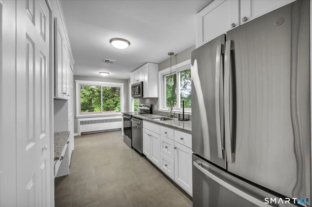 24 Ridge Road, Cromwell, CT 06416