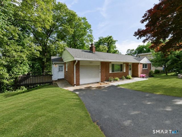 24 Ridge Road, Cromwell, CT 06416