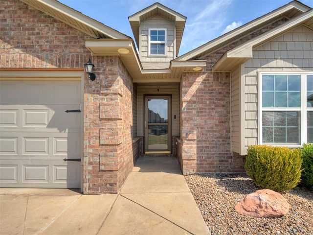 1880 Bliss Circle, Newcastle, OK 73065