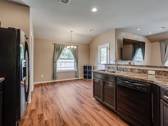 1880 Bliss Circle, Newcastle, OK 73065