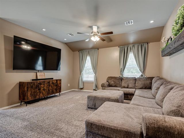 1880 Bliss Circle, Newcastle, OK 73065