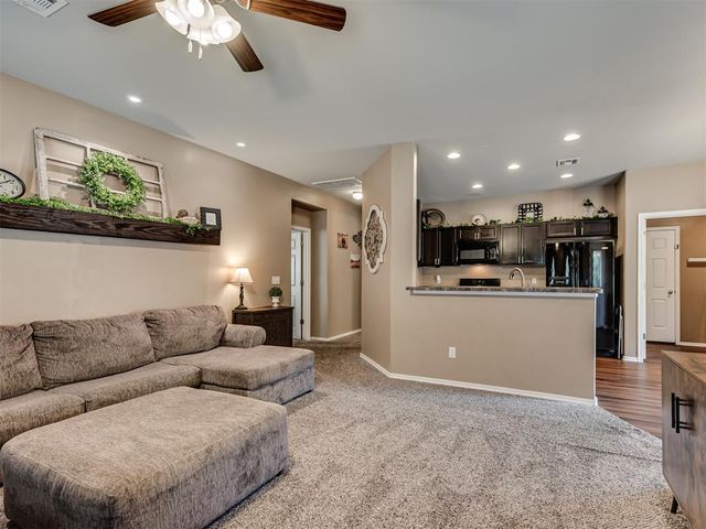 1880 Bliss Circle, Newcastle, OK 73065