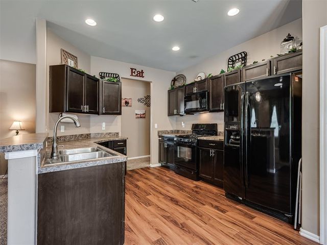 1880 Bliss Circle, Newcastle, OK 73065